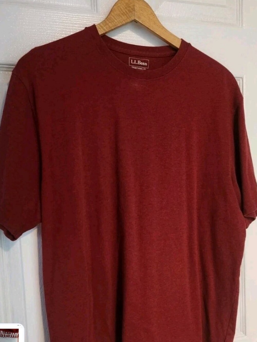 L.L. Bean Men's Red Traditional Fit Tee Size L.                100% Cotton